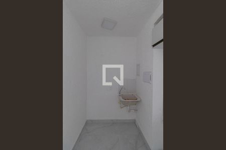 Sala/Cozinha/Área de Serviço  de apartamento para alugar com 2 quartos, 34m² em Vila Silvia, São Paulo
