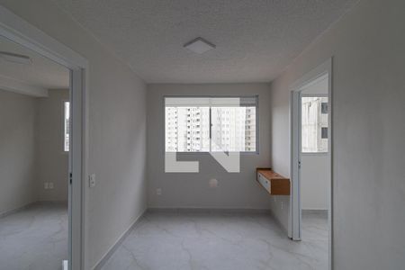 Sala/Cozinha/Área de Serviço  de apartamento para alugar com 2 quartos, 34m² em Vila Silvia, São Paulo