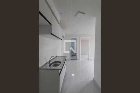 Sala/Cozinha/Área de Serviço  de apartamento para alugar com 2 quartos, 34m² em Vila Silvia, São Paulo