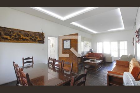 Casa para alugar com 3 quartos, 230m² em Palmeiras, Cabo Frio