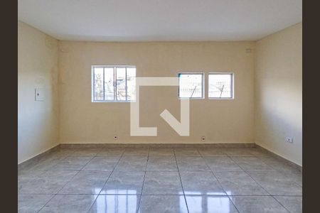Quarto de casa para alugar com 2 quartos, 90m² em Parque Monteiro Soares, São Paulo