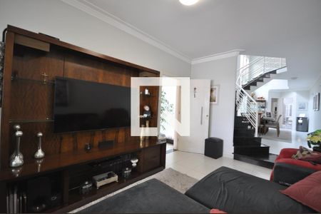 Casa à venda com 3 quartos, 200m² em Vila Mazzei, São Paulo
