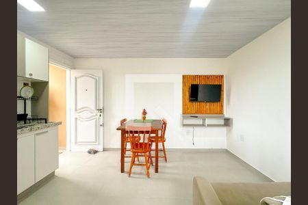 Sala de Jantar de apartamento para alugar com 1 quarto, 30m² em Cachoeira do Bom Jesus, Florianópolis