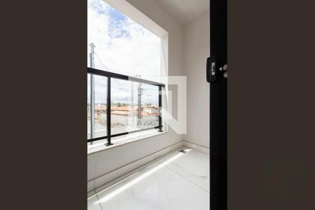 Casa à venda com 3 quartos, 162m² em Floramar, Belo Horizonte