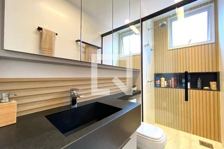 Banheiro da Suíte de apartamento à venda com 2 quartos, 57m² em Santo Antônio, Belo Horizonte