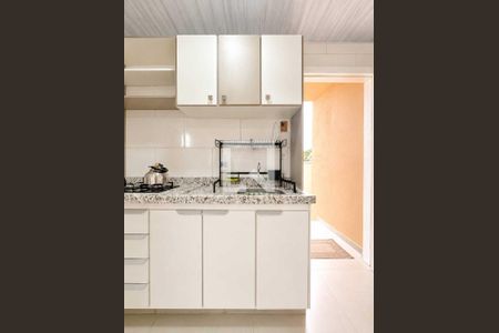 Cozinha de apartamento para alugar com 1 quarto, 30m² em Cachoeira do Bom Jesus Leste, Florianópolis