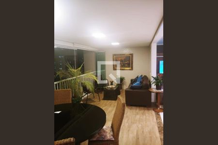 Apartamento à venda com 3 quartos, 140m² em Vila Gumercindo, São Paulo