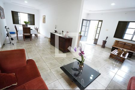 Casa à venda com 5 quartos, 420m² em Setor Jao, Goiânia