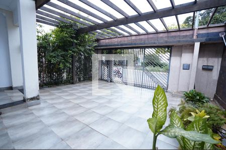 Casa à venda com 5 quartos, 420m² em Setor Jao, Goiânia