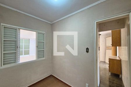 Quarto 1  de casa à venda com 3 quartos, 108m² em Vila Castelo Branco, Campinas