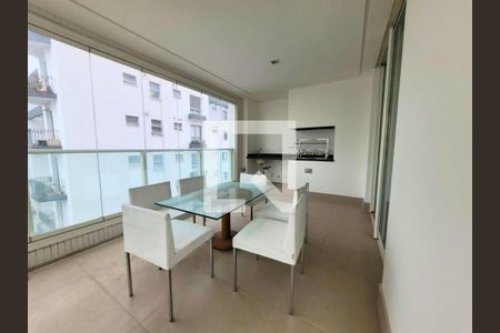 Apartamento à venda com 4 quartos, 270m² em Santa Cecilia, São Paulo