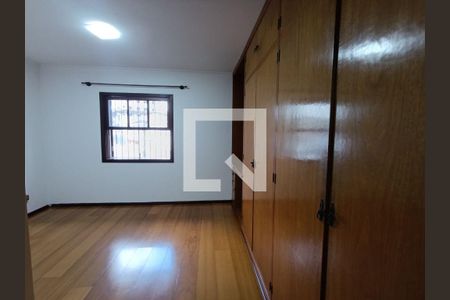 Casa à venda com 2 quartos, 106m² em Vila Polopoli, São Paulo