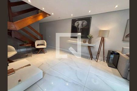 Casa à venda com 3 quartos, 190m² em Jardim Rosa Maria, São Paulo