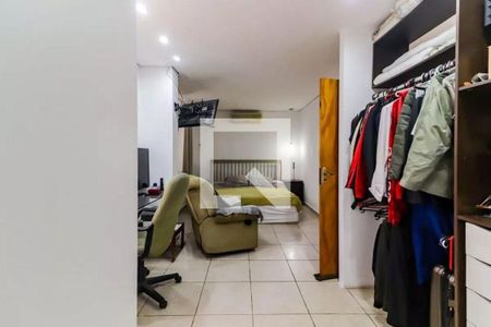 Casa à venda com 4 quartos, 195m² em Cidade Dos Bandeirantes, São Paulo