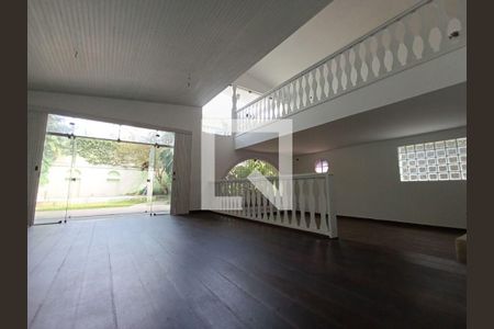 Casa à venda com 3 quartos, 456m² em Butantã, São Paulo
