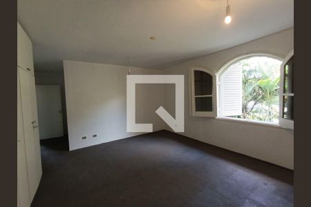 Casa à venda com 3 quartos, 456m² em Butantã, São Paulo