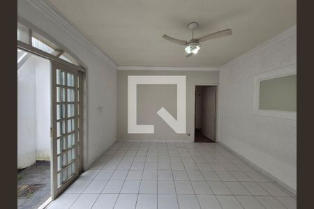 Casa à venda com 2 quartos, 119m² em Vila Nova Alba, São Paulo