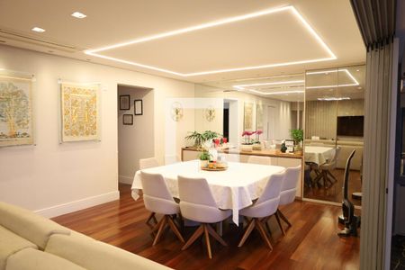 Apartamento à venda com 3 quartos, 155m² em Vila Sofia, São Paulo