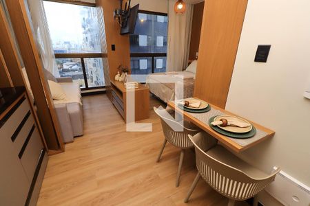 Sala de apartamento para alugar com 1 quarto, 26m² em Costa Azul, Salvador