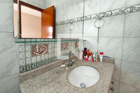 Banheiro Suíte de casa à venda com 2 quartos, 204m² em Parque Jambeiro, Campinas