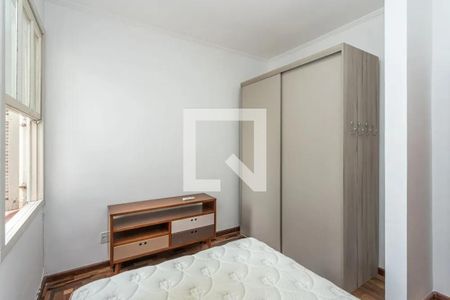 Quarto 1 de apartamento para alugar com 3 quartos, 80m² em Petrópolis, Porto Alegre