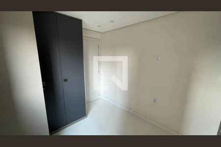 Quarto 2 de apartamento para alugar com 3 quartos, 68m² em Jardim Carvalho, Porto Alegre