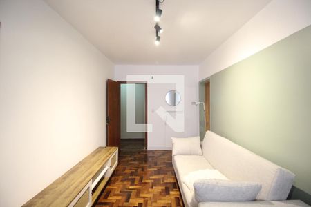 Sala de apartamento para alugar com 1 quarto, 37m² em Petrópolis, Porto Alegre