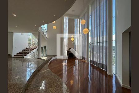 Sala de casa de condomínio à venda com 4 quartos, 600m² em Alphaville, Santana de Parnaíba