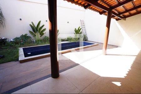Casa à venda com 5 quartos, 250m² em Jardim América, Goiânia