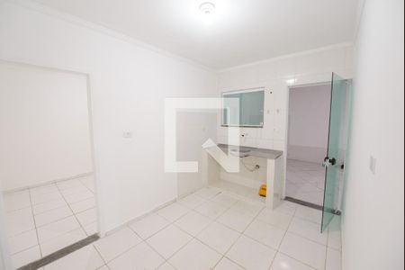 Cozinha de casa para alugar com 2 quartos, 85m² em Jardim Maria Augusta, Taubaté