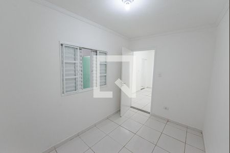 Quarto de casa para alugar com 2 quartos, 85m² em Jardim Maria Augusta, Taubaté