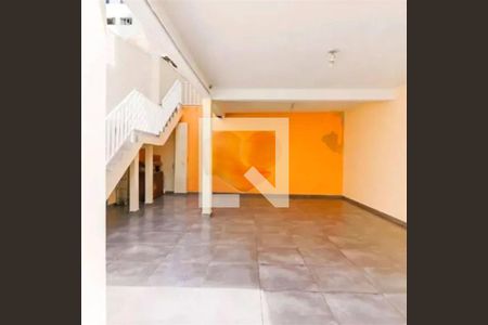 Casa à venda com 3 quartos, 220m² em Jaguaré, São Paulo