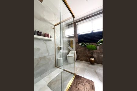 Banheiro da Suíte de apartamento para alugar com 1 quarto, 44m² em Jardim Ibirapuera, Campinas