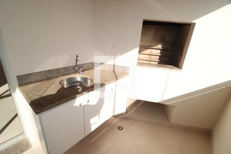 Sacada de apartamento para alugar com 3 quartos, 131m² em Martins, Uberlândia