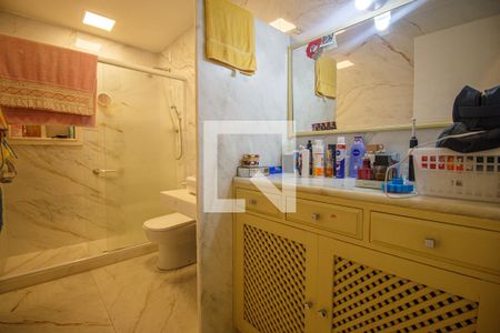 Banheiro Suite de apartamento à venda com 4 quartos, 155m² em Tijuca, Rio de Janeiro