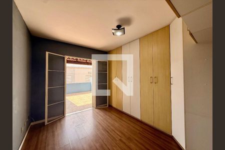 Casa à venda com 2 quartos, 82m² em Jardim Amaralina, São Paulo
