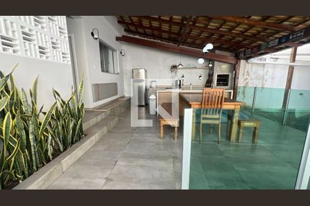 Casa à venda com 4 quartos, 415m² em Nova Granada, Belo Horizonte