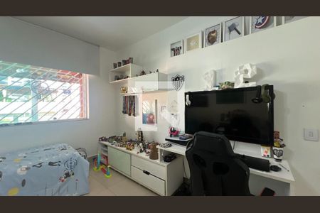 Casa à venda com 4 quartos, 415m² em Nova Granada, Belo Horizonte