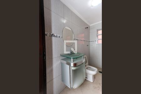lavabo de casa para alugar com 3 quartos, 299m² em Parque Maraba, Taboão da Serra