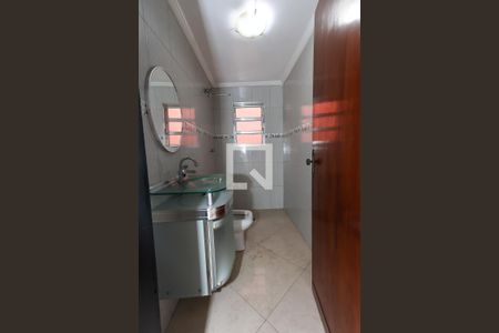 lavabo de casa para alugar com 3 quartos, 299m² em Parque Maraba, Taboão da Serra