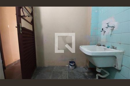 Casa à venda com 3 quartos, 191m² em Vila Alexandria, São Paulo