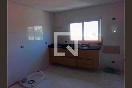 Casa à venda com 3 quartos, 143m² em Jardim Regis, São Paulo