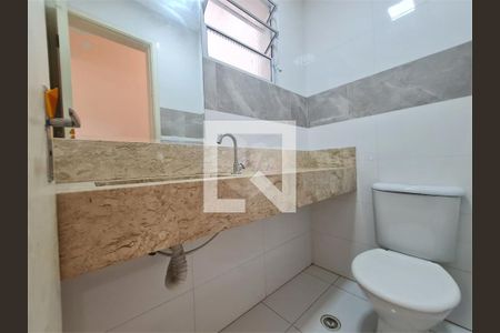 Casa à venda com 3 quartos, 300m² em Vila Granada, São Paulo