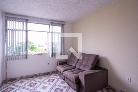 Sala de apartamento para alugar com 2 quartos, 56m² em Colubandê, São Gonçalo