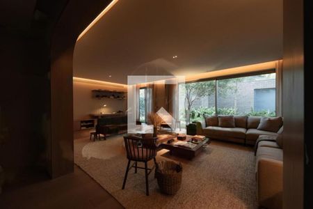 Casa à venda com 4 quartos, 701m² em Alto de Pinheiros, São Paulo