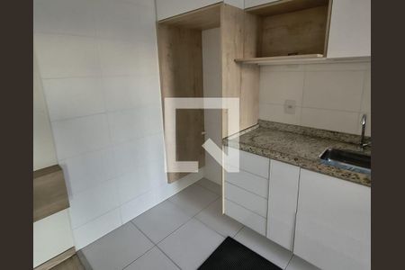 Cozinha de apartamento para alugar com 2 quartos, 52m² em Marechal Hermes, Rio de Janeiro