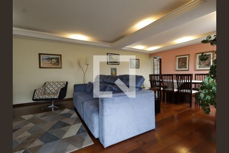 Sala de casa de condomínio à venda com 4 quartos, 156m² em Jardim Londrina, São Paulo