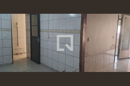 Sala / Cozinha  de casa para alugar com 2 quartos, 80m² em Sarandi, Porto Alegre