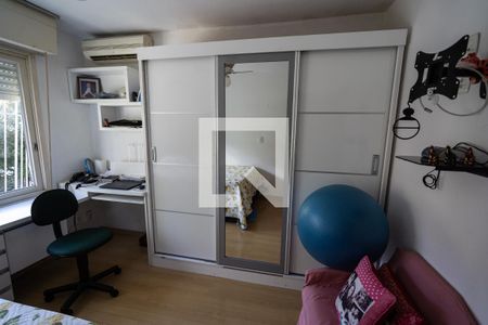 Quarto 1 de casa à venda com 3 quartos, 495m² em Santa Cecília, Porto Alegre