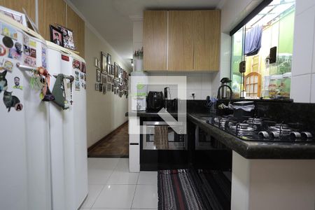 Cozinha de casa à venda com 2 quartos, 150m² em Jardim Santo Alberto, Santo André